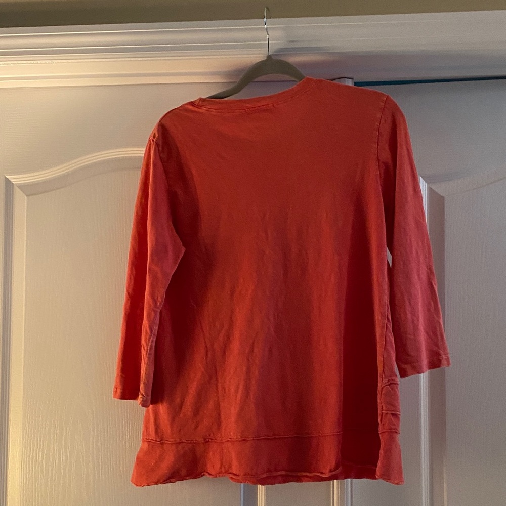 Jess & Jane 3/4 Sleeve Tee with Tulip Print - Picture 5 of 5